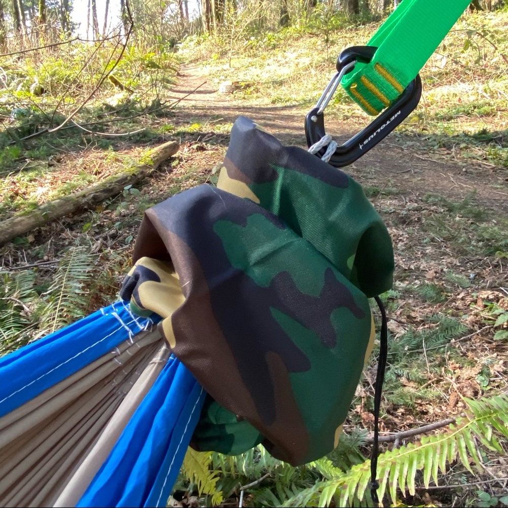 Brand New-Ultra Light weight Nylon Hammock -Color Choice!!! - Picture 6 of 15